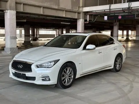 Infiniti Q50L 2015
