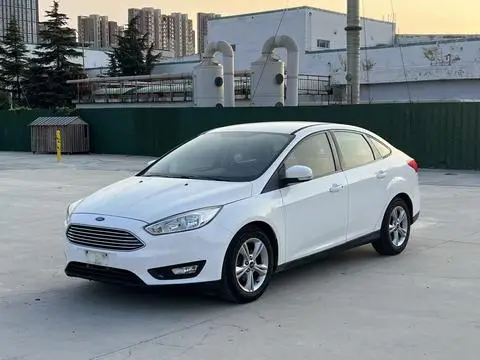 Ford Focus 2017 — фото 1