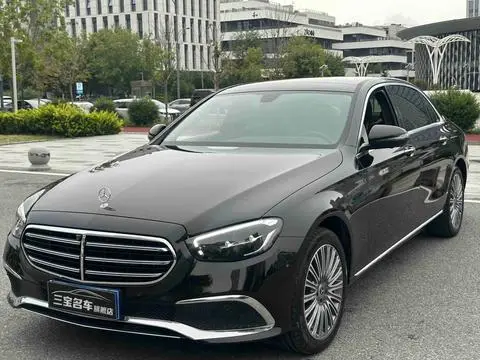 Mercedes-Benz E-Class 2022