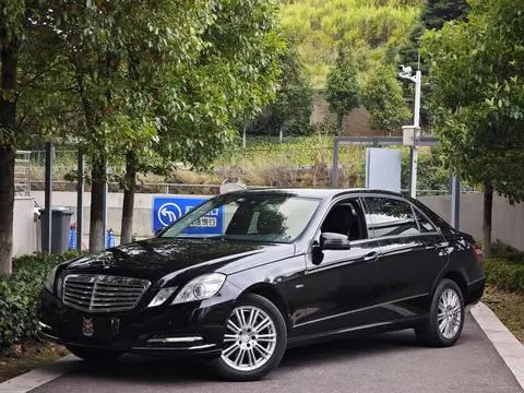 Mercedes-Benz E-Class 2011
