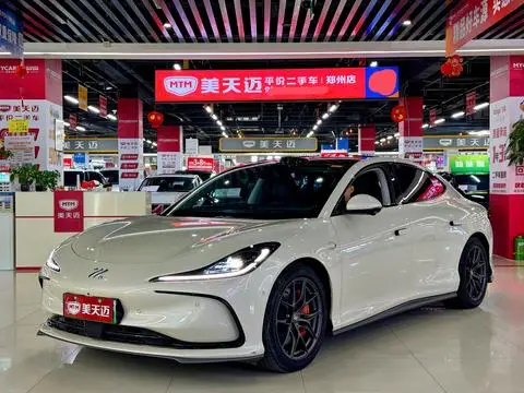 IM Motors 智己L6 2024