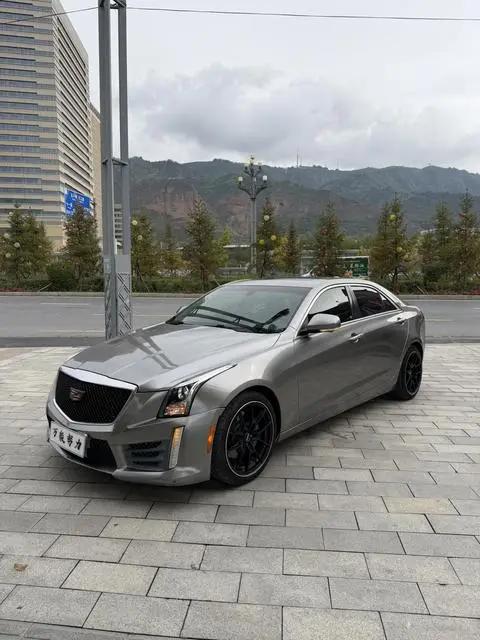Cadillac ATS-L 2017 — фото 1
