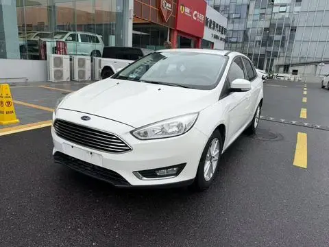 Ford Focus 2015 — фото 1