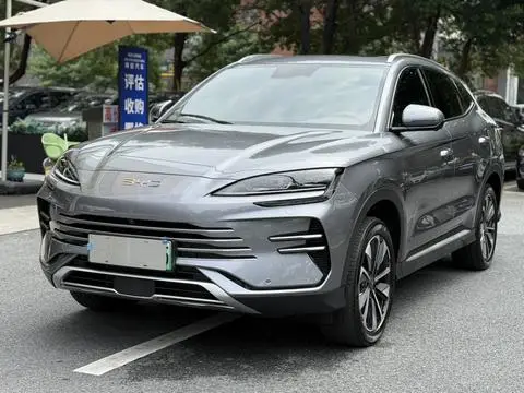 BYD 宋PLUS DM 2025 — фото 1