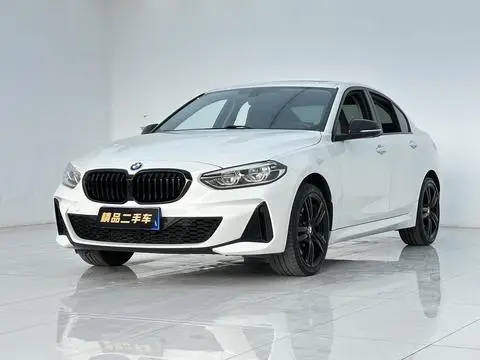 BMW 1 Series 2021 — фото 1