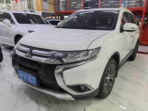 Mitsubishi 欧蓝德 2018