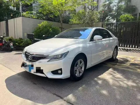 Toyota Reiz 2013
