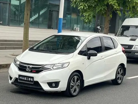 Honda Fit 2016 — фото 1