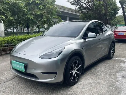 Tesla Model Y 2024 — фото 1