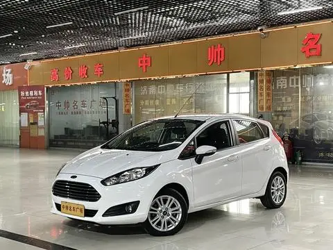 Ford 嘉年华 2013