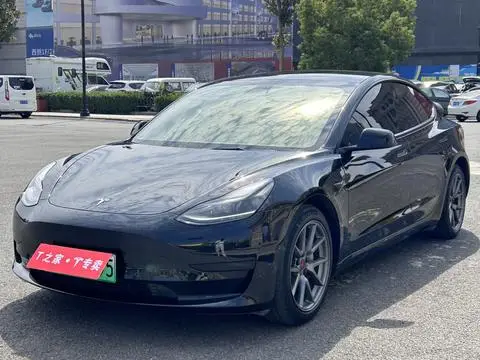 Tesla Model 3 2022 — фото 1