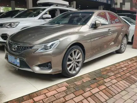 Toyota Reiz 2013