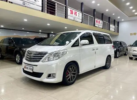 Toyota 埃尔法 2011