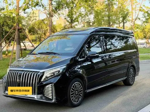 Mercedes-Benz V-Class 2018 — фото 1