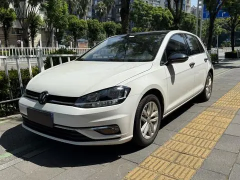 Volkswagen Golf 2018 — фото 1