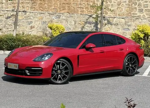 Porsche Panamera 2023