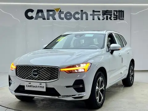Volvo XC60 2025