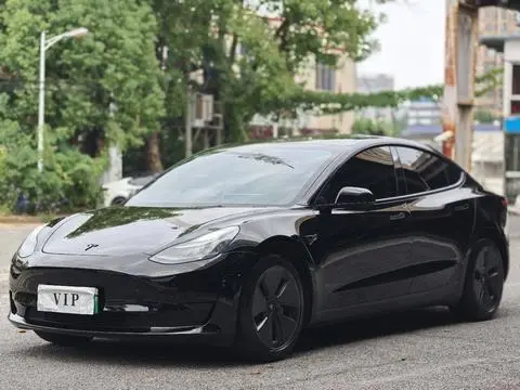 Tesla Model 3 2022 — фото 1