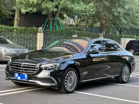 Mercedes-Benz E-Class 2023 — фото 1