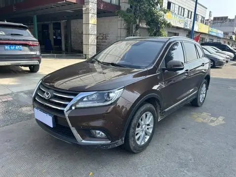 BAIC S6 2016
