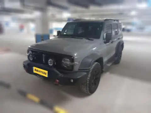 TANK 300 2020
