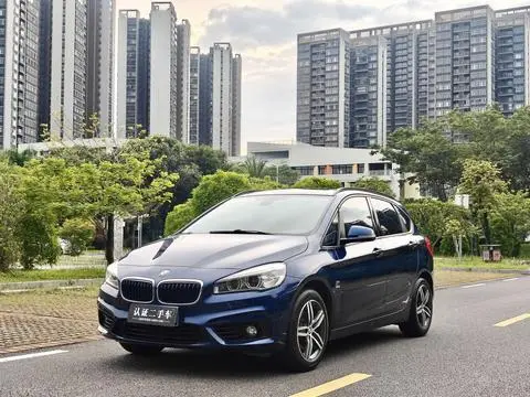 BMW 2 Series 旅行车 2016
