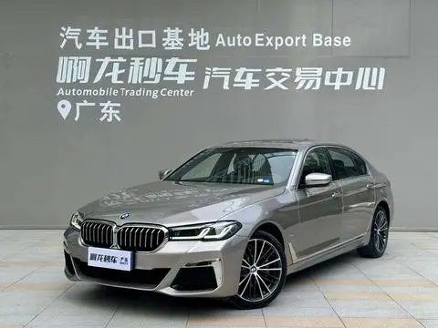BMW 5 Series 2022 — фото 1