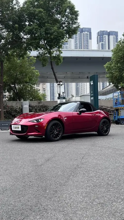 Mazda MX-5 2025 — фото 1