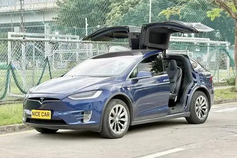 Tesla Model X 2017