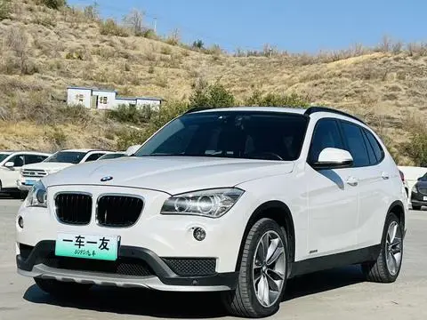 BMW X1 2015 — фото 1