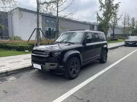 Land Rover Defender 2023