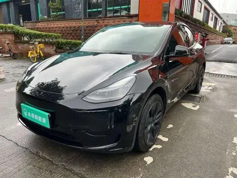 Tesla Model Y 2023 — фото 1