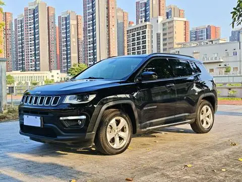 Jeep 指南者 2017