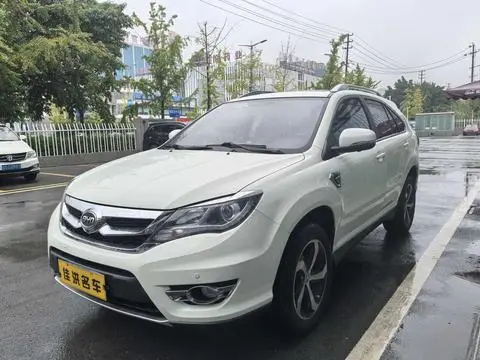 BYD S7 2015
