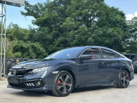Honda Civic 2019 — фото 1