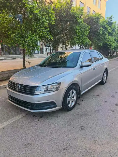 Volkswagen Lavida 2015