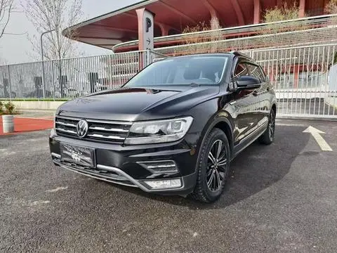 Volkswagen Tiguan L 2021 — фото 1