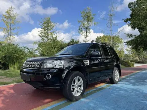 Land Rover 神行者2 2014 — фото 1