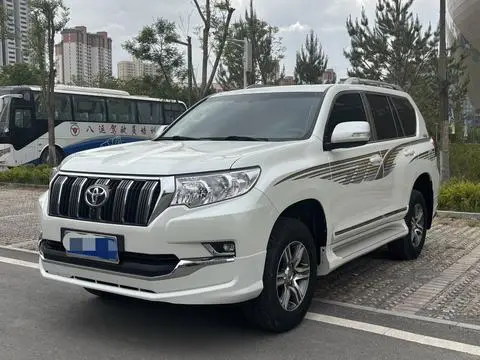 Toyota Prado 2019 — фото 1