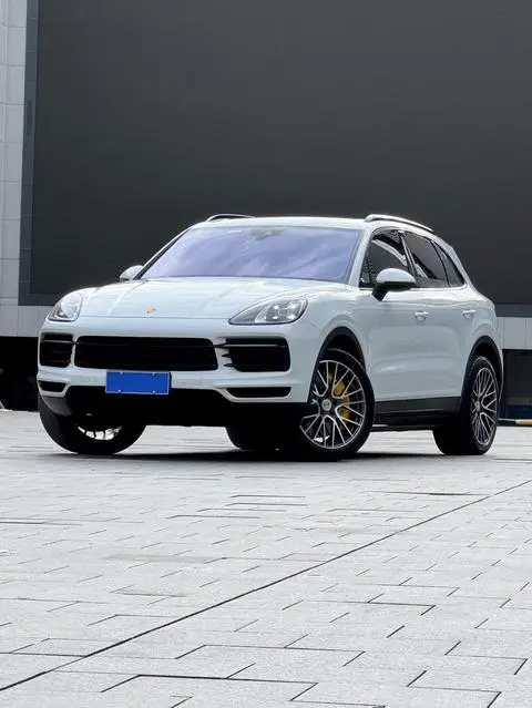 Porsche Cayenne 2019 — фото 1
