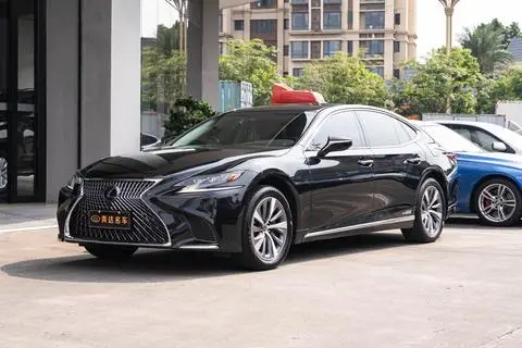 Lexus LS 2020