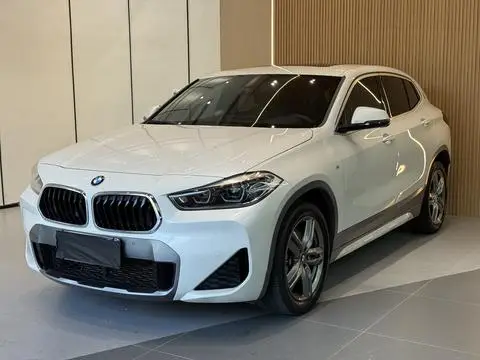 BMW X2 2021 — фото 1