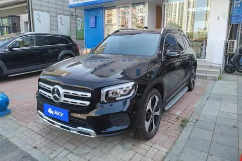 Mercedes-Benz GLB 2023