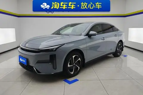 Geely L6 2025