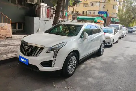 Cadillac XT5 2018 — фото 1