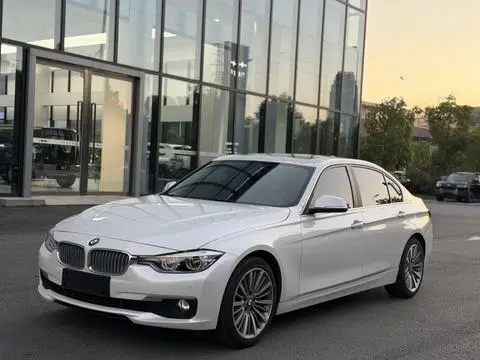 BMW 3 Series 2019 — фото 1