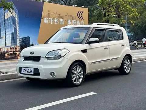 Kia 秀尔 2012