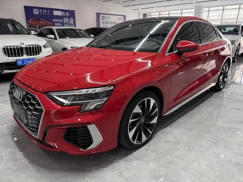 Audi A3 2022 — фото 1