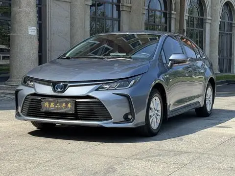 Toyota Corolla 2021 — фото 1