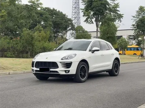 Porsche Macan 2017 — фото 1